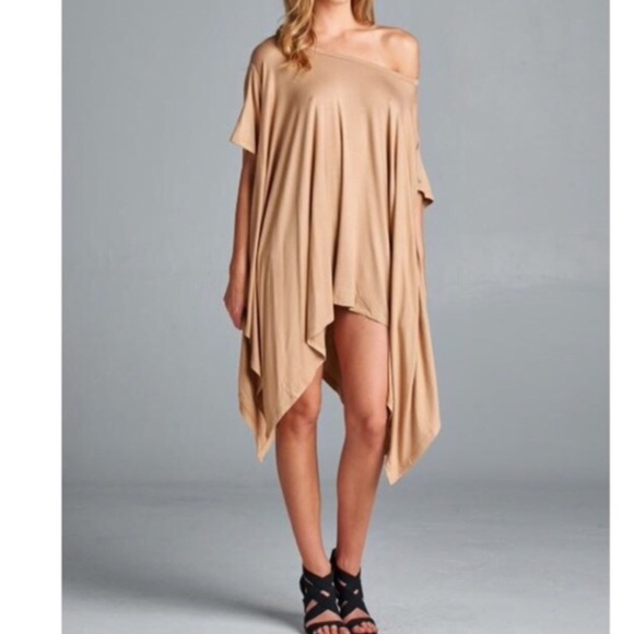 April Spirit Tops - ✨Taupe Color Asymmetric Lose Fit Top Tunic✨